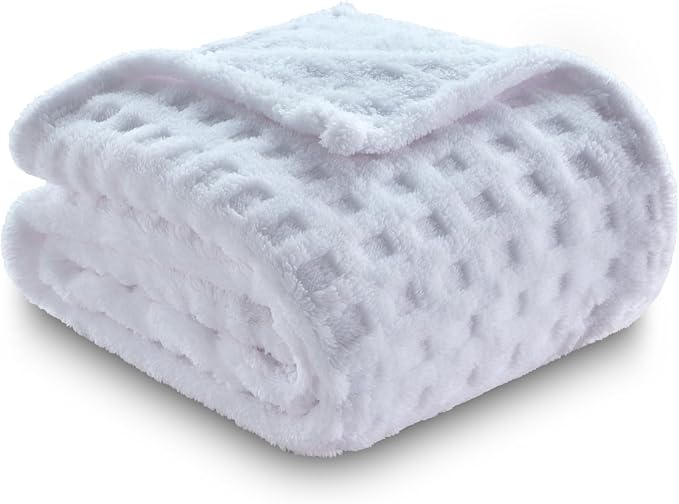NEWCOSPLAY 3D Waffle Checkered Flannel Throw Blanket, White, 50"x70" | Super Soft Cute Lightweight Decorative Premium Silky Fleece Blanket for Couch Sofa Bed, Gift for Women Men, All Season Use