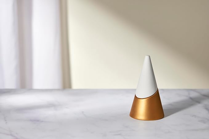Serene House Aspen, Passive Diffuser for Essential Oils – Elegant, Wireless Aromatherapy Home Décor – Gold and White Ceramic