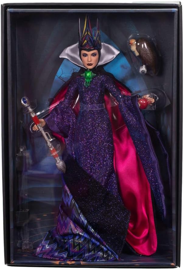 Mattel Disney Collector Evil Queen Collectible Fashion Doll in Signature Clothing Inspired by Disney Snow White Movie, Gifts for Kids & Collectors