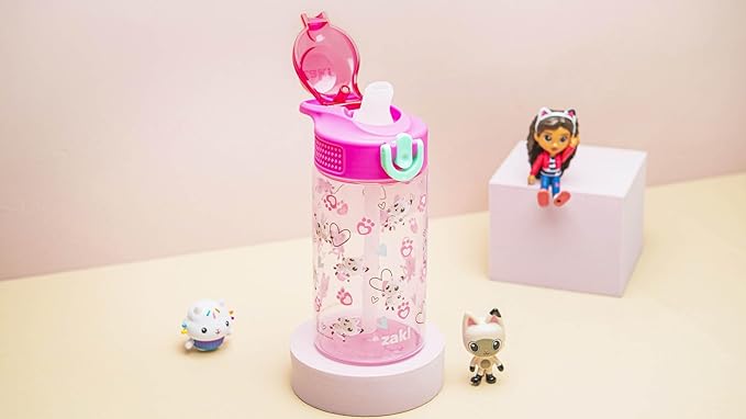 Zak Designs DreamWorks Gabby's Dollhouse Sage Water Bottle For School or Travel, 16oz Durable Plastic Water Bottle With Straw, Handle, and Leak-Proof, Pop-Up Spout Cover (Pandy Paws)