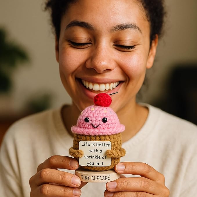 Friendship Gift for Women - Handmade Positive Cupcake Crochet Doll with 30 Cute and Uplifting Affirmation Cards - Birthday Gift for Women, Best Friend, Coworkers, Classmate, Sister, Woman Friends, BFF