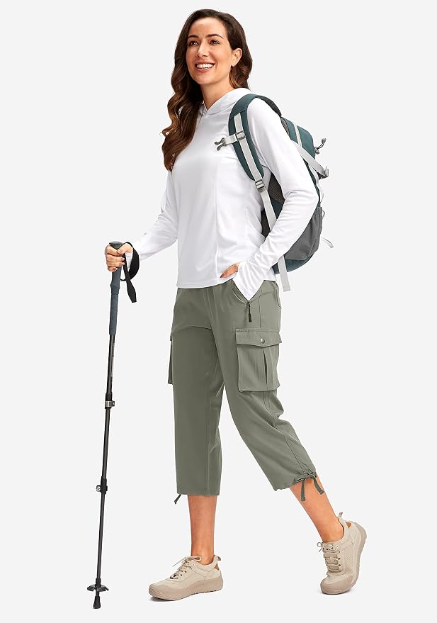 Soothfeel Women's Cargo Capris Pants with 6 Pockets Lightweight Quick Dry Travel Hiking Summer Pants for Women Casual