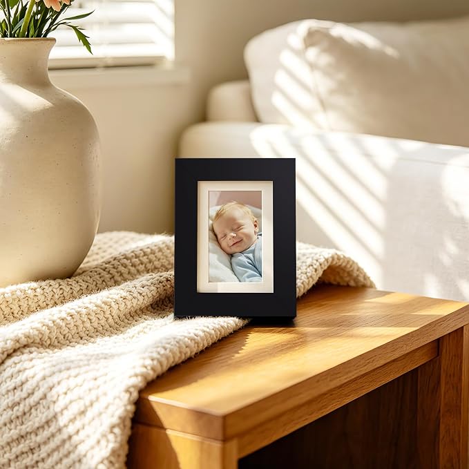 upsimples 2.5x3.5 Picture Frame, Display Pictures 2x3 with Mat or 2.5x3.5 Without Mat, Wall Hanging Photo Frame, Black, 1 Pack