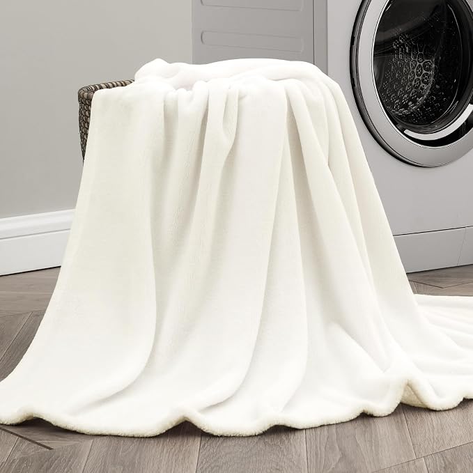 BEDELITE Fleece Blanket Soft Plush Full Bed Blanket Cream 84"x90" | Ultra Soft Fleece, Plush Microfiber, Lightweight Warmth, All Season Comfort, Fade Resistant, Machine Washable, Couch Sofa Bed