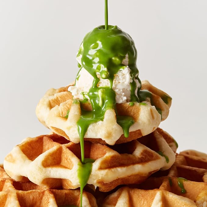 OSULLOC Green Tea Milk Spread (7.05 oz, 200g), Made of Finest Matcha from Jeju Island, Matcha-Infused Spreads