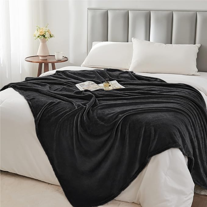 BEDELITE Fleece Blanket Soft Plush Throw for Couch Black 50"x70" | Ultra Soft Fleece, Plush Microfiber, Lightweight Warmth, All Season Comfort, Fade Resistant, Machine Washable, Couch Sofa Bed