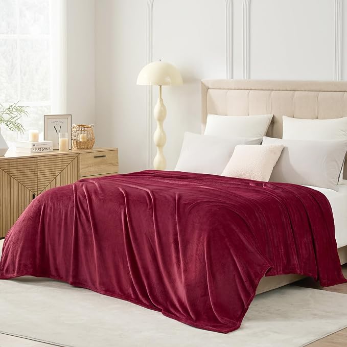 Hansleep Throw Burgundy Red Fleece Blanket, Soft Flannel Bed Blanket | Fuzzy Cozy Blanket 50x60 Inches, Multi-use for Bed, Sofa, Couch, Travel, Camping, All Season Warm Lightweight Cover