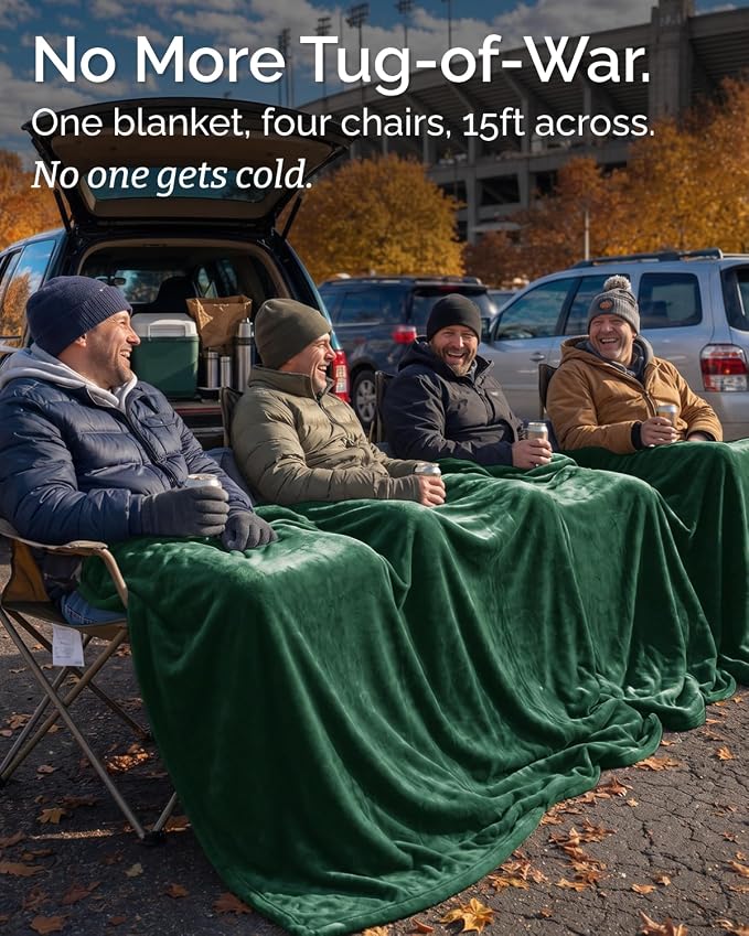 Ultra Soft Fleece Blanket Oversized King Size - Flannel Fleece Luxury Blanket - Lightweight for Couch Bed Chair - Thick, Warm and Breathable - All Season Cozy, Forest Green