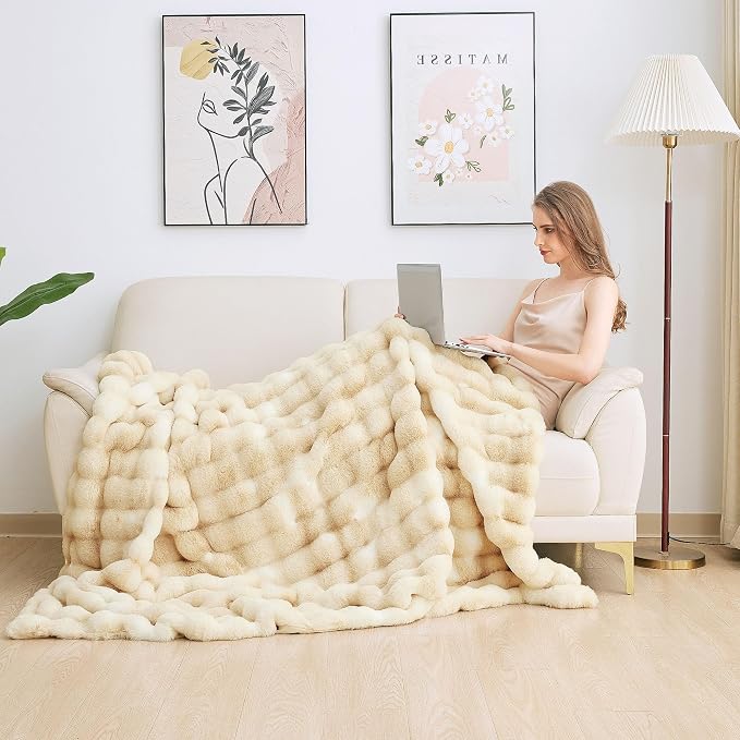 ORINOVA Light Tie-dye Yellow Twin Fuzzy Ultra Soft Bed Comfy Blanket 60x80 Cozy Faux Fur Throw Blanket for Living Room Thick Fluffy Furry Blanket Home Gifts 860 GSM