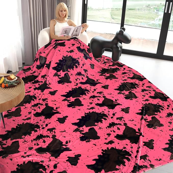 Fleece Bed Blankets King Size Hot Pink Soft Lightweight Fuzzy Cozy Queen Blanket Pink Strawberry Women Plush Decorative Blanket for Bed All Seasons