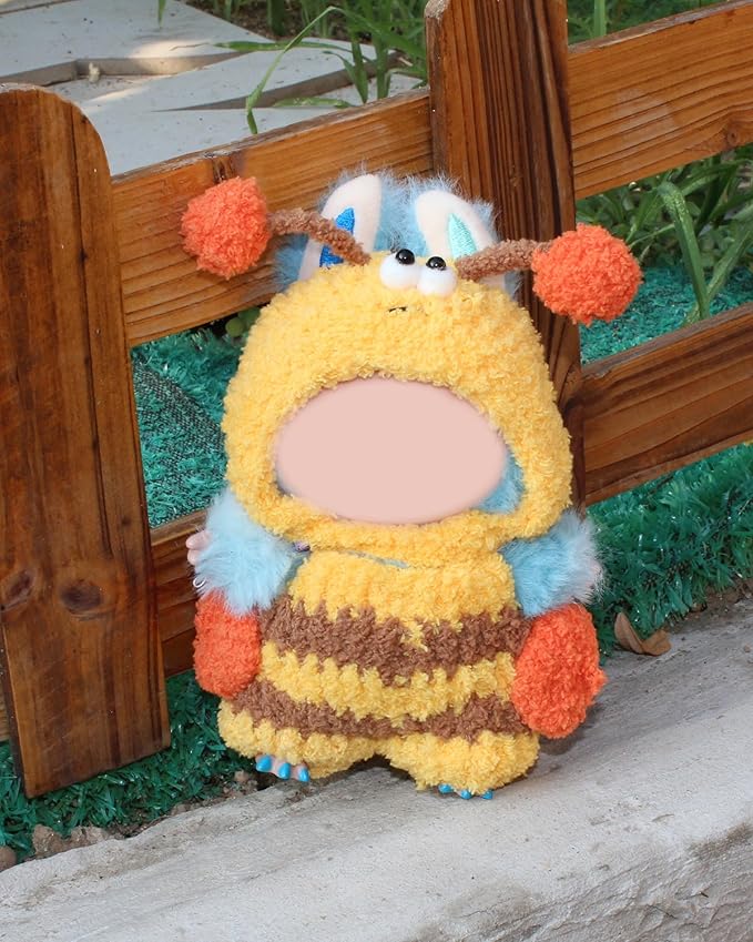 Hand-Crocheted Doll Clothes Set for 17cm Dolls - Original Cute Outfit, Handmade Crochet Accessories, Kawaii Animal Style Collectibles (Buzzing Bee)