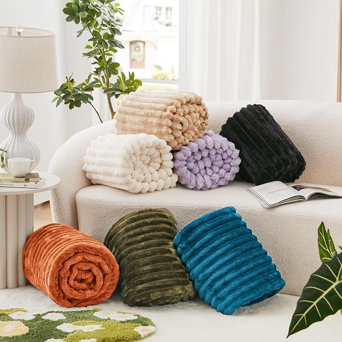 EXQ Home King Size Blanket for Bed or Couch - 3D Stripe Jacquard Decorative Fleece Blankets - Cozy Soft Lightweight Fuzzy Flannel Blanket Suitable for All Seasons(90"×108",Dark Green)