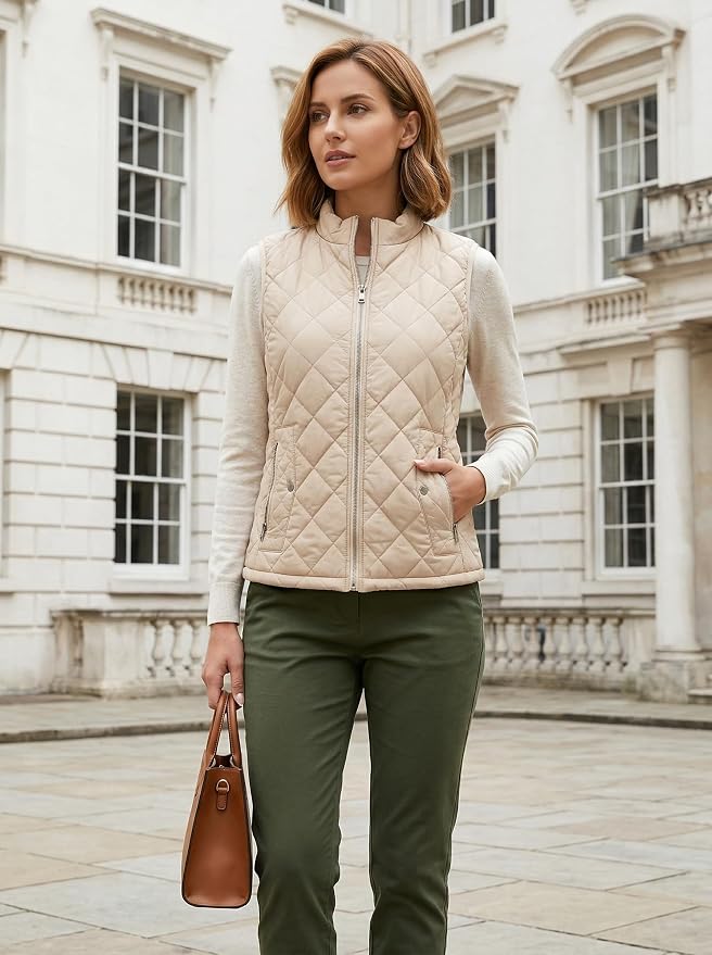 Fuinloth Women's Quilted Vest Lightweight Puffer Stand Collar Zip Gilet | 4 pockets with 2 inner storage. Quilted padded warm gilet. Fall winter outerwear layering vest for travel hiking daily wear.