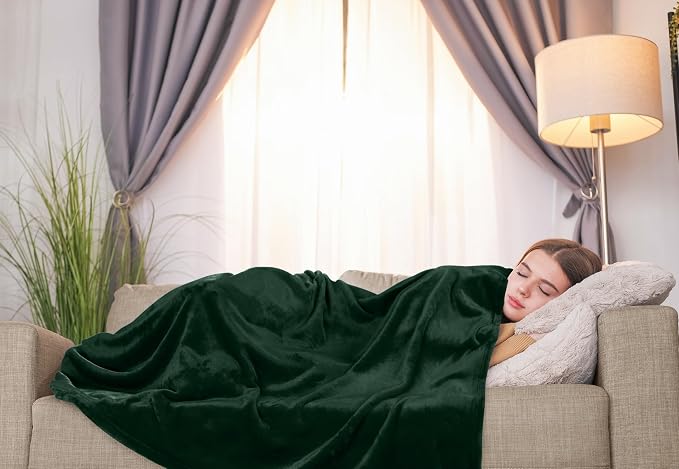 Utopia Bedding Soft Fleece Bed Blanket Throw Size Forest Green (50x60 Inch) | Microfiber Plush Warm Lightweight Breathable Cozy Blanket Anti-Static, All Season Use, Gift for Women and Men