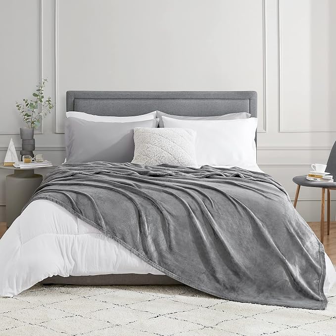 Hansleep King Grey Fleece Blanket, Soft Flannel Bed Blanket | Fuzzy Cozy Blanket 90x108 Inches, Multi-use for Bed, Sofa, Couch, Travel, Camping, All Season Warm Lightweight Cover