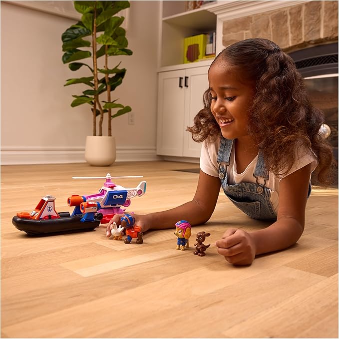 Paw Patrol: Search & Rescue, Skye Rescue Helicopter with 2 Figures, Hero Helicopter Toy with Pull-Back Action, Kids Toys for Boys & Girls Ages 3+