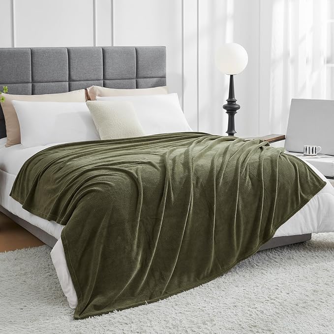 Hansleep King Moss Green Fleece Blanket, Soft Flannel Bed Blanket | Fuzzy Cozy Blanket 90x108 Inches, Multi-use for Bed, Sofa, Couch, Travel, Camping, All Season Warm Lightweight Cover