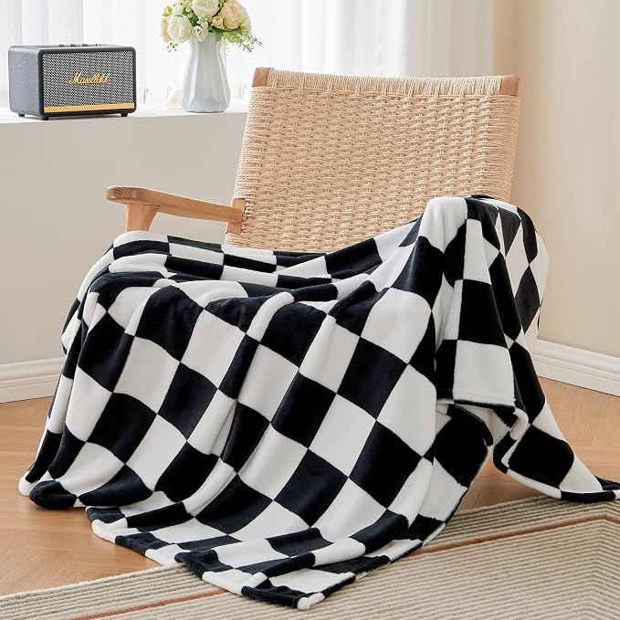 BEDELITE Plaid Fleece Throw Blanket, Black & White Checkered 50x60 Throw | 100% Polyester Microfibe, Soft, Lightweight, Warm, Classic Cherckerde Blanket, Room Decor, Machine Washable, for Couch Bed