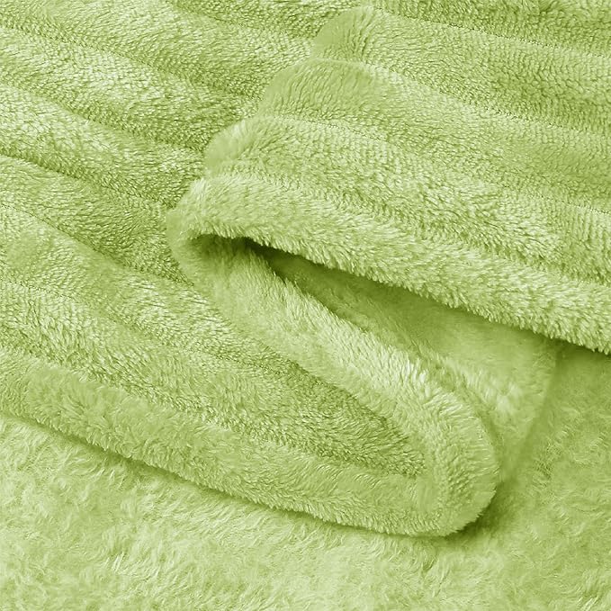 BEDELITE 3D Ribbed Cream Lime Fleece Throw Blanket for Couch, 50x60 Inch | Soft Warm Decorative Fluffy Blanket, Cozy Plush Lightweight Fuzzy Throw Blanket for Bed Sofa Home Room Decor, Gift for Women