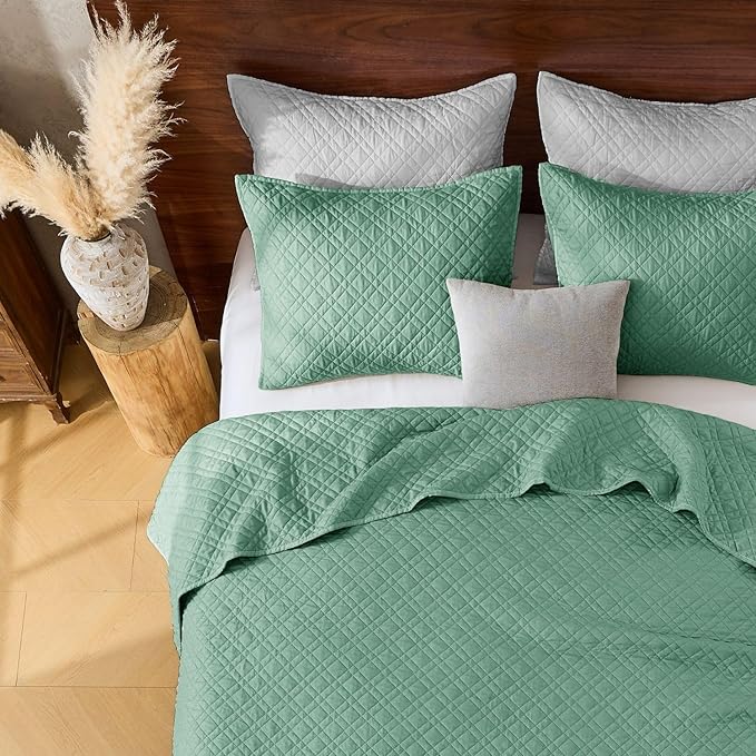 DOWN HOME Twin Quilt Set with Sham Lightweight Quilted Bedspread Coverlet Thin Comforter Bed Cover Vintage Washed Quilted Blanket for All Season, Brushed Microfiber Diamond Stitching, Green, 66"x92"
