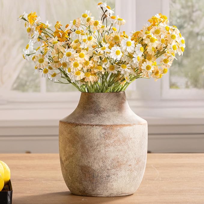 Mitt&Ditt Ceramic Flower Vase, 7.5 inch Off-White Farmhouse Rustic Vase, Handcrafted Weathered Pottery Vases, Small Flower Terracotta Vases for Home Decor, Living Room, Table, Shelf