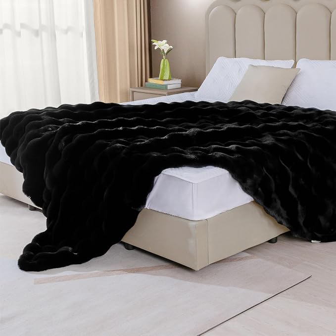 ORINOVA Black Fluffy Thick Fur Throw Blanket 50x60 for Bed Couch Office Chair Bunny Soft Blanket for Adults Gift Home Living Room Decorative Decor 860 GSM