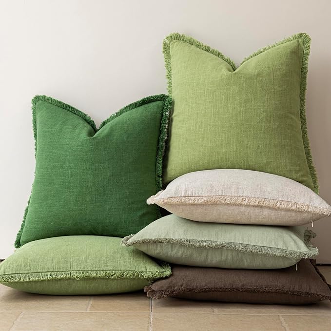 Foindtower Set of 2 Decorative Linen Fringe Lumbar Throw Pillow Covers Boho Farmhouse Cushion Cover with Tassels Soft Accent Pillowcase for Couch Sofa Bed Living Room Home Decor,12×20 Inch,Lush Green