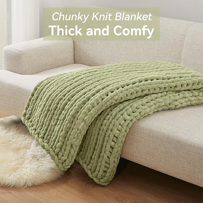 Negwoo Chunky Knit Throw Blanket, Knitted Throw Chenille Yarn, 40"*50" | Soft Thick Cable Knitted Blankets, Handmade Big Thick Blanket, Machine Washable Cute Comfy Blanket for Home Decor,Light green