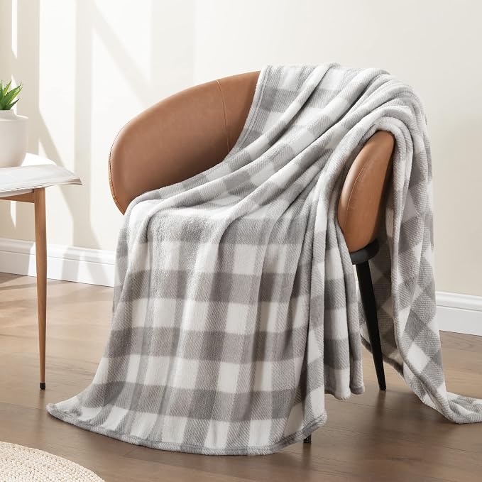 BEDELITE Plaid Fleece Twin Blanket, Grey & White Buffalo 60x80 Inches | 100% Polyester Microfibe, Soft Cozy, Lightweight Warm, Classic Buffalo Plaid, Room Decor, Machine Washable, for Couch Bed