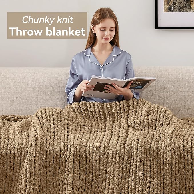 Negwoo Chunky Knit Throw Blanket, Knitted Throw Chenille Yarn, 80"*90" | Soft Thick Cable Knitted Blankets, Handmade Big Thick Blanket, Machine Washable Cute Comfy Blanket for Home Decor,Light brown