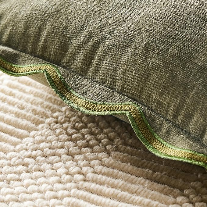 Ohocut Sage Green Scalloped Pillow Cover Pack of 2 Spring Chenille Decorative Throw Pillow Covers 20x20 Cute Boho Couch Pillow Covers Aesthetic Funky Preppy Pillow Cases for Sofa Living Room
