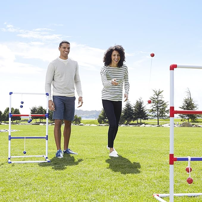 Amazon Basics Portable Ladder Toss Outdoor Game Set with Carrying Case, Simple to Assemble, Red/Blue