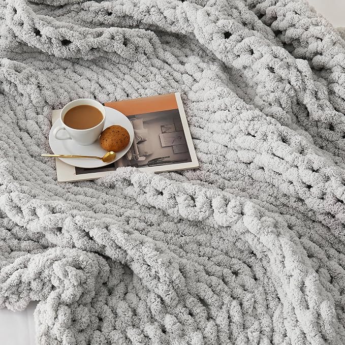 L'AGRATY Chunky Knit Throw Blanket for Couch, 80'' x 90'' Knit Throw, Grey | Handmade Chenille Crochet Blanket for Sofa Bed, Thick Cable Knitted Blankets for Room Home Decor, Birthday Gift for Women Mom