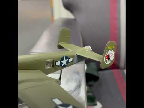 Daron Postage Stamp USAF B-25J Mitchell Betty's Dream Vehicle (1/100 Scale),unisex-children