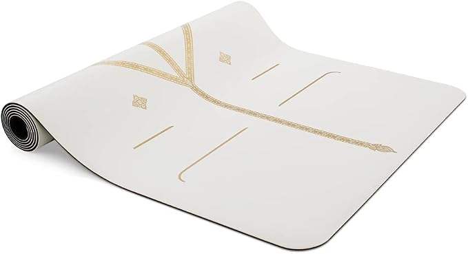 Liforme Travel Yoga mat – Patented Alignment System, Warrior-Like Grip, Non-Slip, Eco-Friendly, Ultra-Lightweight and Sweat Resistant, Made with Natural Rubber