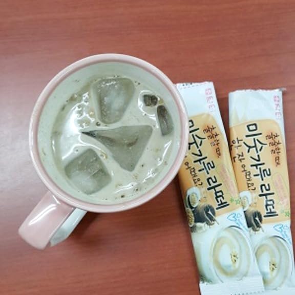 Damtuh Roast Grain Latte 20g x 12 Sticks – Korean Misugaru Latte Powder, Nutty Multigrain Instant Drink Mix, Naturally Caffeine-Free