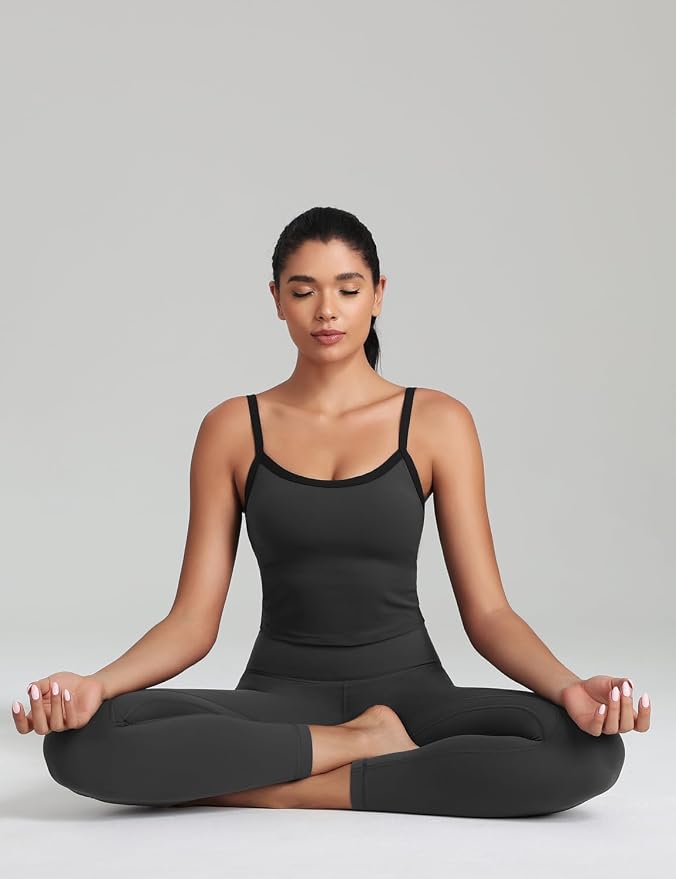 HeyNuts Vintage Color-Block Strappy Crop Tank Top for Womens, Cute Contrasting Trim Yoga Longline Sports Bras Padded A-D Cups