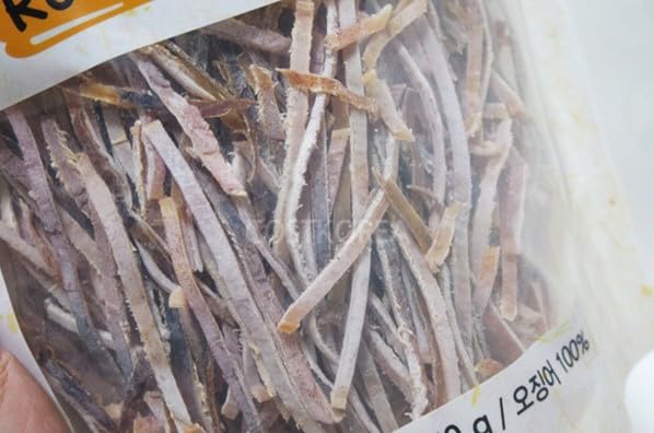 Gangwon Roasted Dried Squid Snack, Korean Squid Jerky, 9g Protein, 5.29oz | 100% roasted dried squid · 6 servings per container · Resealable bag · High-protein Korean seafood snack for adults & kids