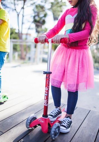 Micro Kickboard Mini Deluxe LED Three-Wheeled Lean-to-Steer Swiss-Designed Micro Scooter