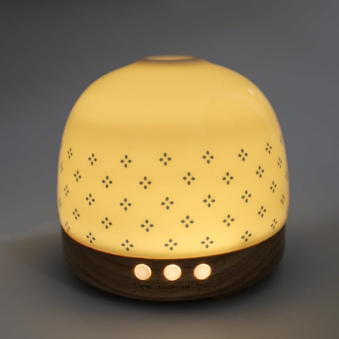 Essential Ceramic Diffuser Round Aroma Luruxy Porcelain Diffuser Luxury 300ml Night Light Captivating Exquisite Blue and White Patterned Elegance Nano Water Mist Humidifier