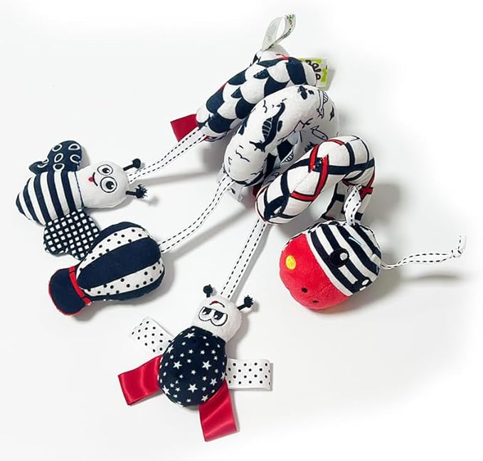Spiral Car Seat & Stroller Activity Toy Baby Sensory interaction Cartoon toys Hanging Toys Black and White Giraffe with ringing bells_hanging or Wrapping around the infant bed or Strollea 04