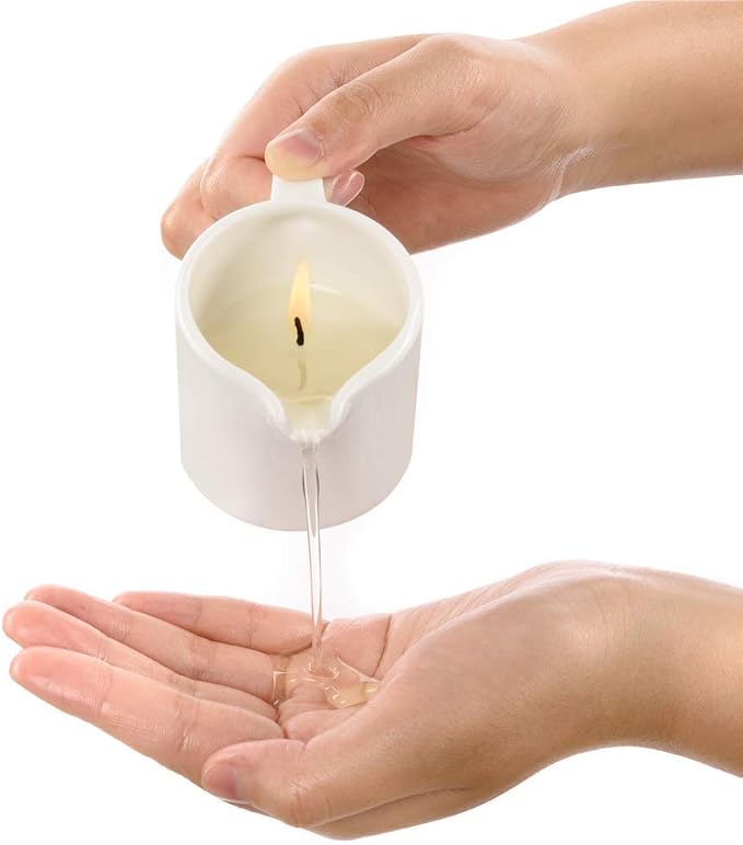 MELONY Soy Massage Oil Candle, Honeysuckle Galbanum, 2.82 OZ / 80G | Intensive Skin Treatment, Almond Oil, Shea Butter & Cocoa Butter, Nourishing, Massage & Moisturise