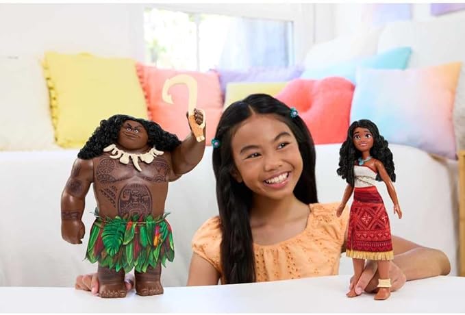 Mattel Disney Moana 2 Voyager 2 Doll Set, Moana & Maui Fashion Dolls in Removable Outfits with 4 Accessories, Inspired by The Movie