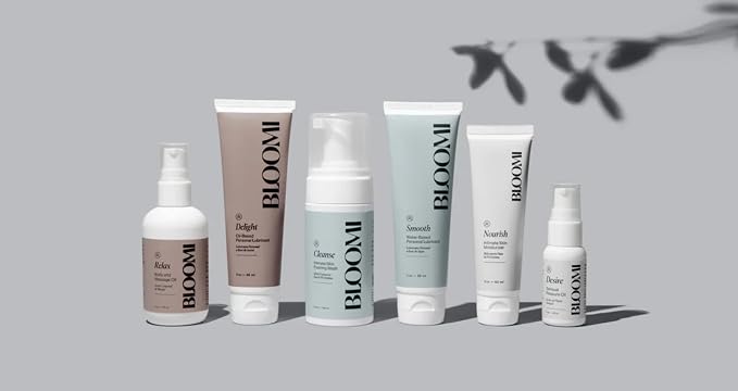 Bloomi Smooth Water-Based Lube - pH-Balanced, Non-Sticky Personal Lubricant for Women & Couples - Sensitive Skin-Friendly, Compatible with Latex & Polyisoprene - Organic & Fragrance-Free - 3oz