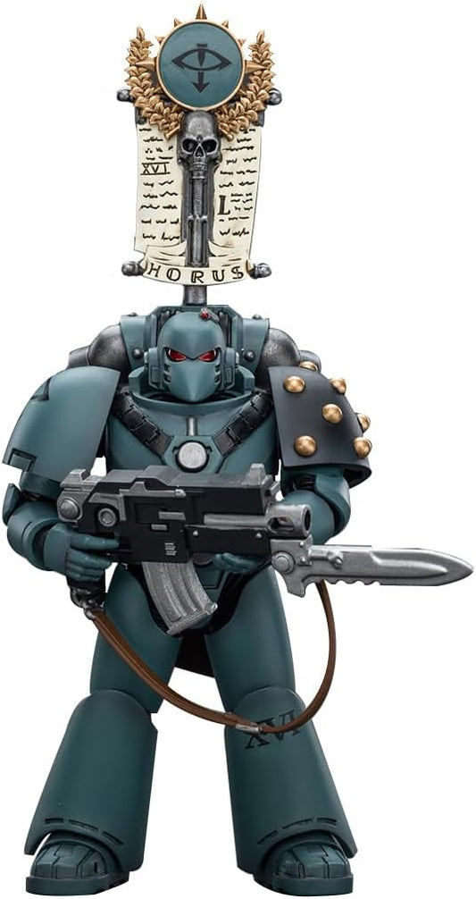 JOYTOY Action Figure 1/18 Warhammer The Horus Heresy Sons of Horus MKVI Tactical Squad Legionary with Legion Vexilla Collection Model Birthday Gifts (JT9480)