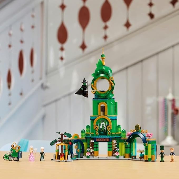 LEGO Wicked Welcome to Emerald City, Collectible Game for Girls and Children from 9 Years with Tower Toy to Build and 5 Movie Characters including Glinda and Elphaba, Gift Idea 75684