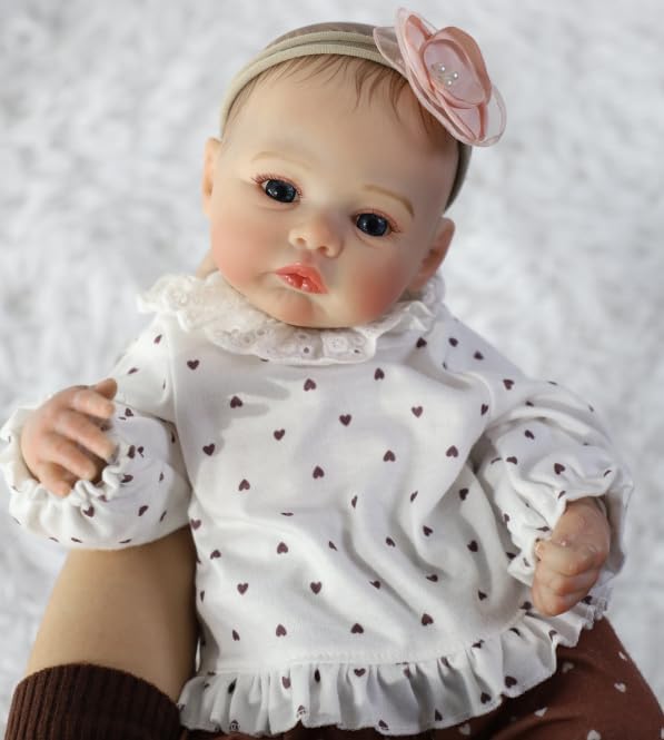 Lifelike Reborn Baby Dolls - 18 Inch Realistic Newborn Baby Dolls Girl, Real Life Baby Dolls with Soft Weighted Body, Real Baby Reborn Gift with Accessories for 3+ Years Old Kids