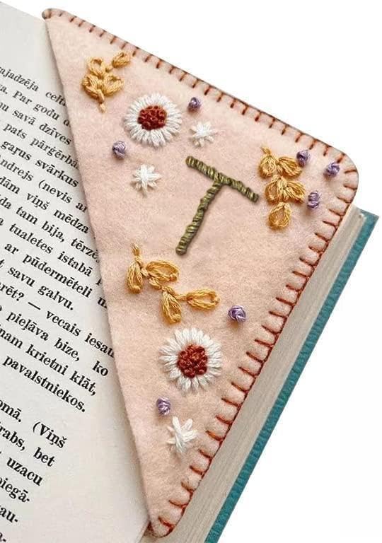 MOTEERLLU Personalized Hand Embroidered Corner Bookmark,Felt Triangle Page Stitched Handmade Bookmark,Unique Cute Flower Letter Embroidery Bookmarks Accessories for Book Lovers(Spring-t)