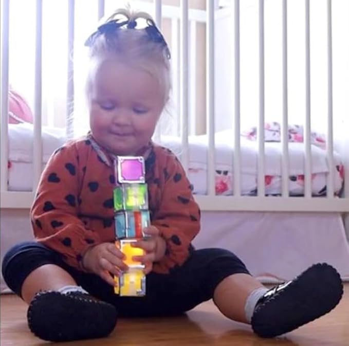 24 Magnetic Electronic Building Blocks – Spark STEAM Creativity, Skip The Screens! Intertek Approved for Age 1-100. Patented in The US and China.