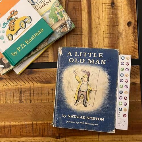 The Recordable Book Buddy – Screen-Free Storytelling Device for Kids, Personalized Audio Reader, Perfect for Grandparents & Long-Distance Families